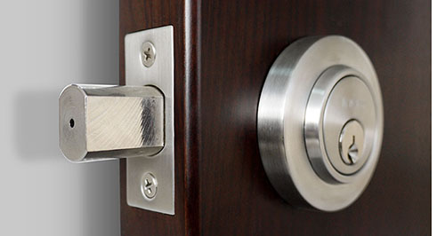 deadbolt lock on door